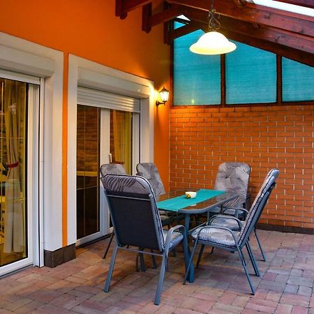 Afrodite Apartmanhaz Eger Ngoại thất bức ảnh